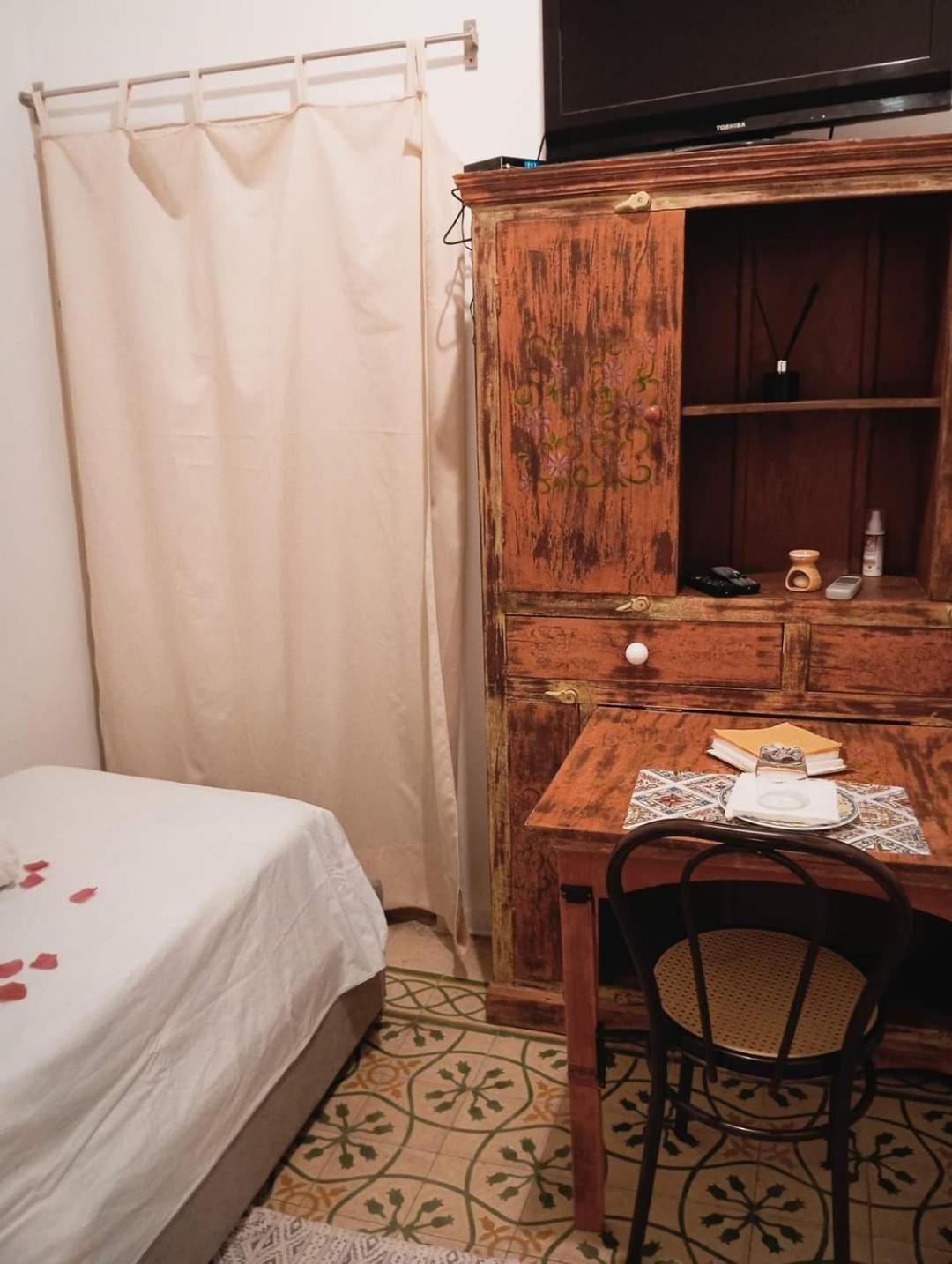 Corto Maltese Hotel Cospicua Bagian luar foto
