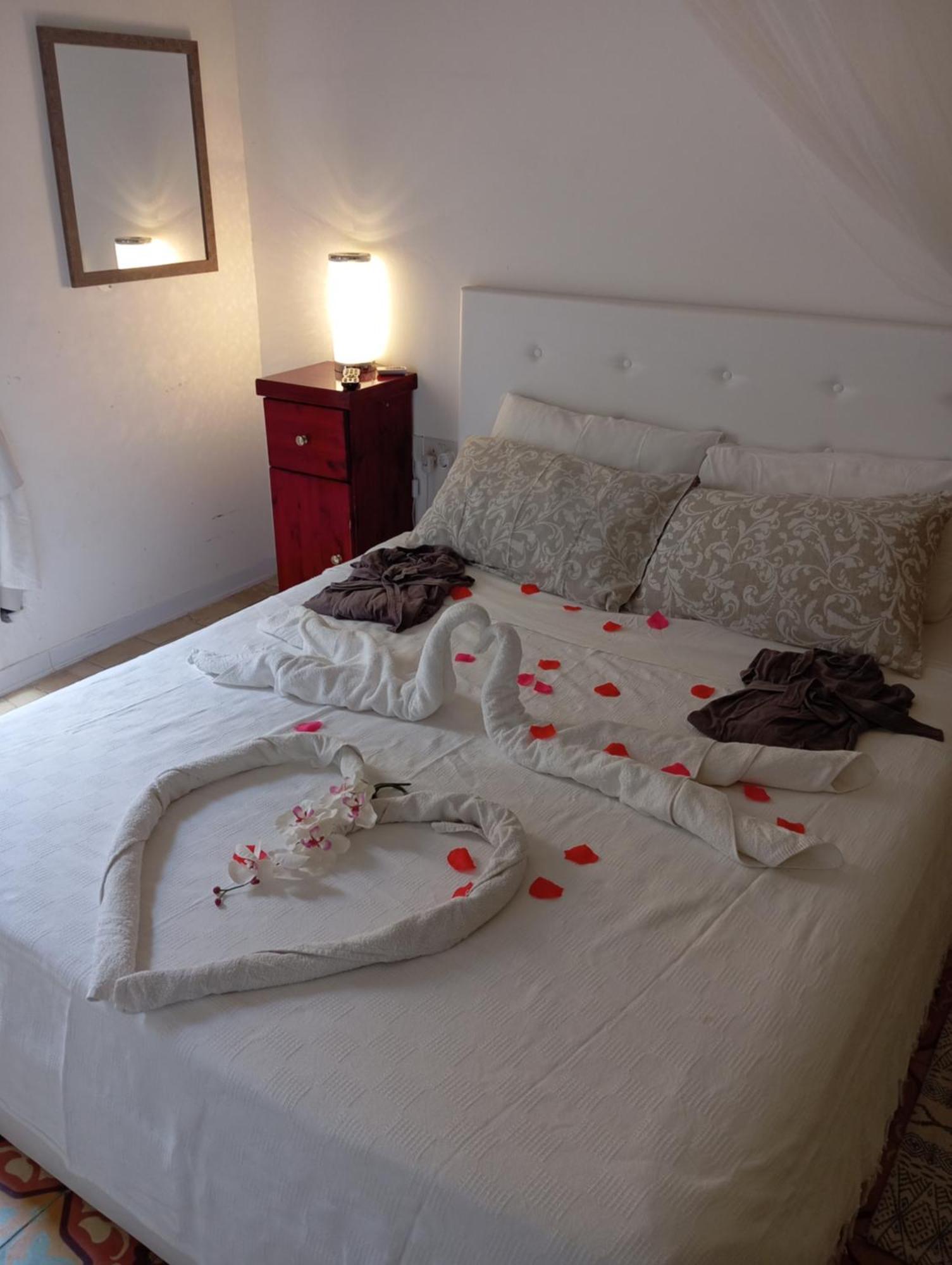 Corto Maltese Hotel Cospicua Bagian luar foto