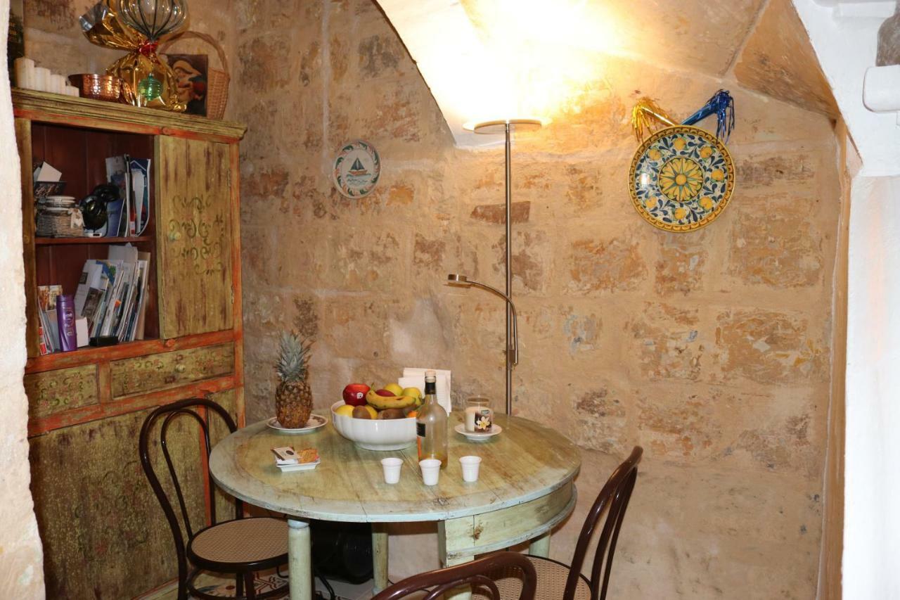 Corto Maltese Hotel Cospicua Bagian luar foto